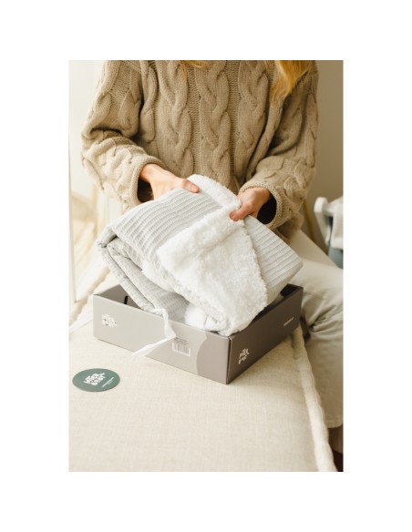 2x1 Manta nido abeja+borreguillo rosa